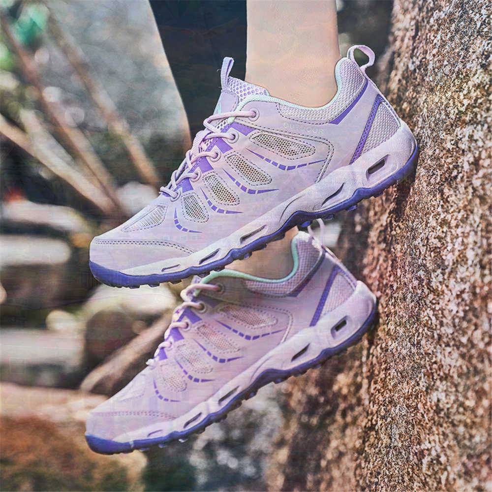 Sumer Round Tip Silver Sneaker - Travel Accessories Long Flight ulasan dan harga
